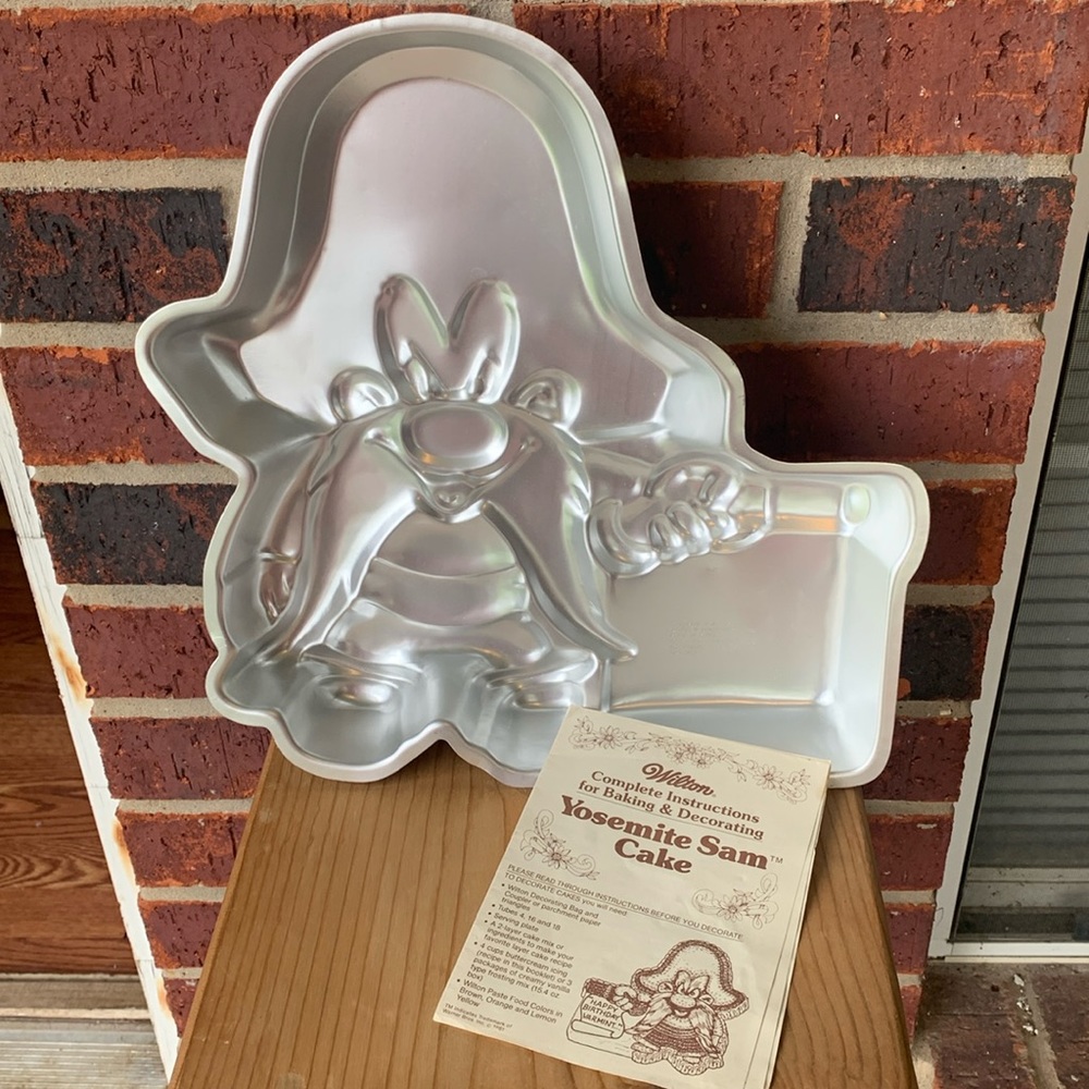 Yosemite Sam Cake Pan